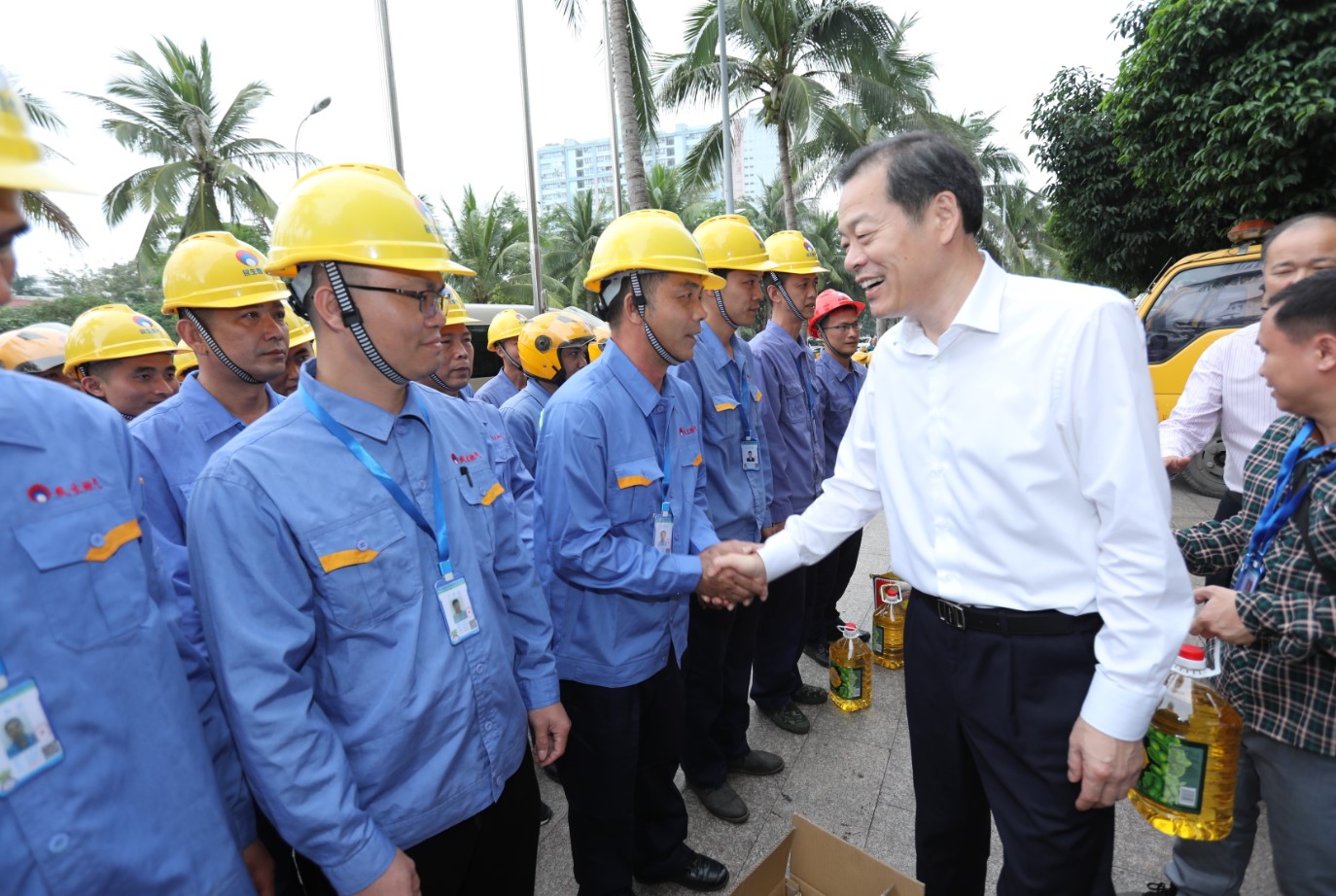 av无码毛片久久喷潮水