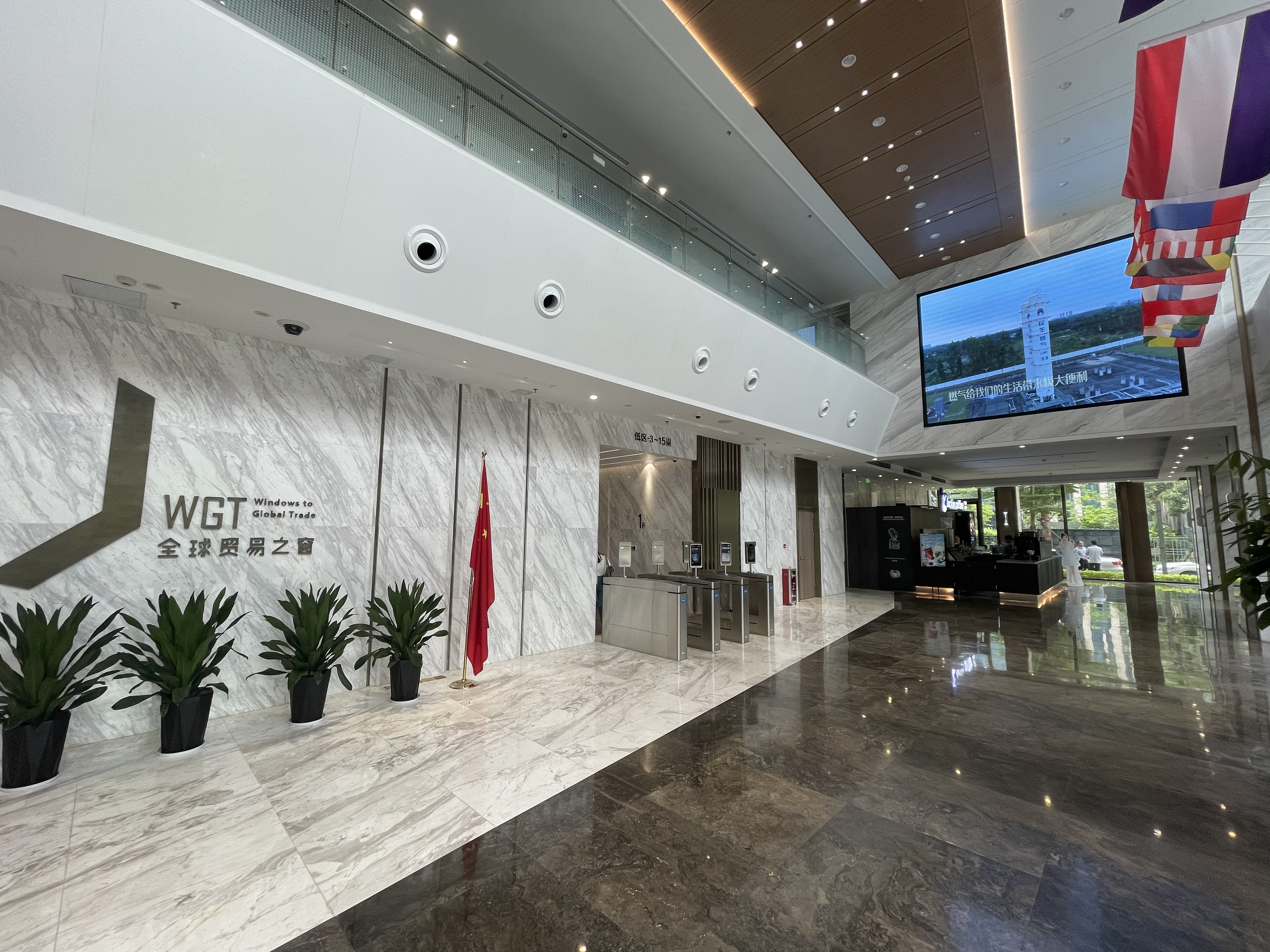 av无码毛片久久喷潮水