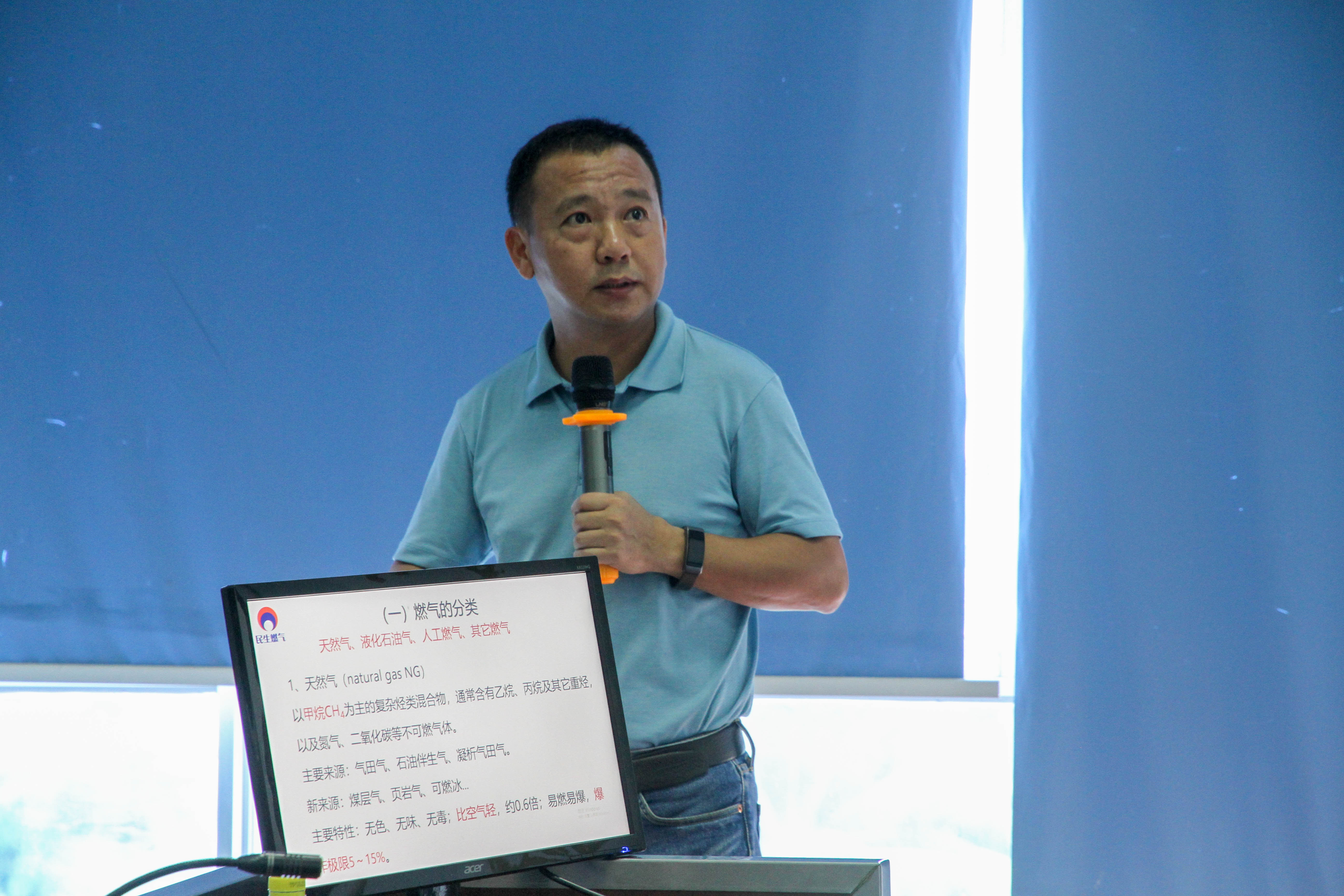 av无码毛片久久喷潮水