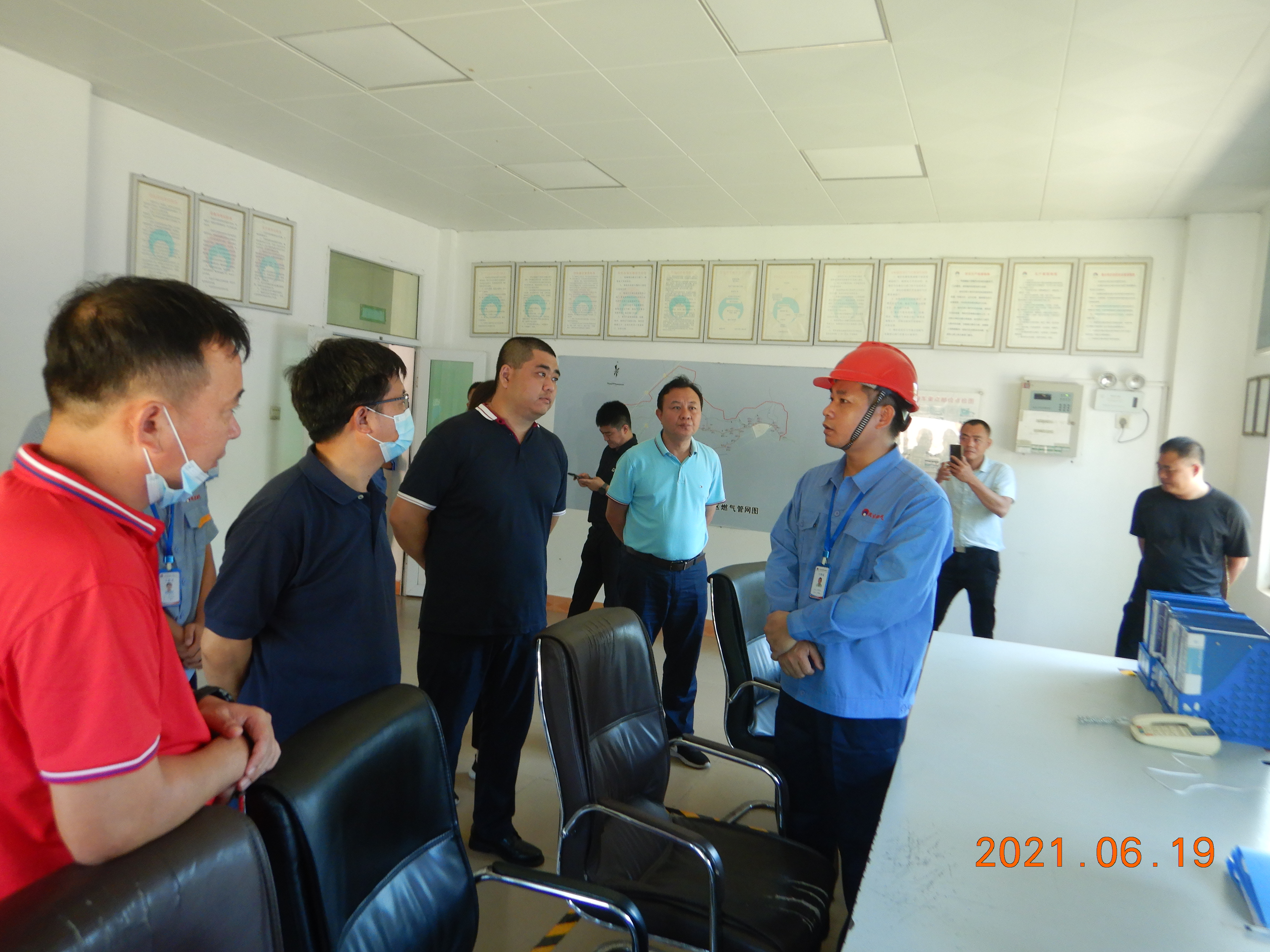 av无码毛片久久喷潮水