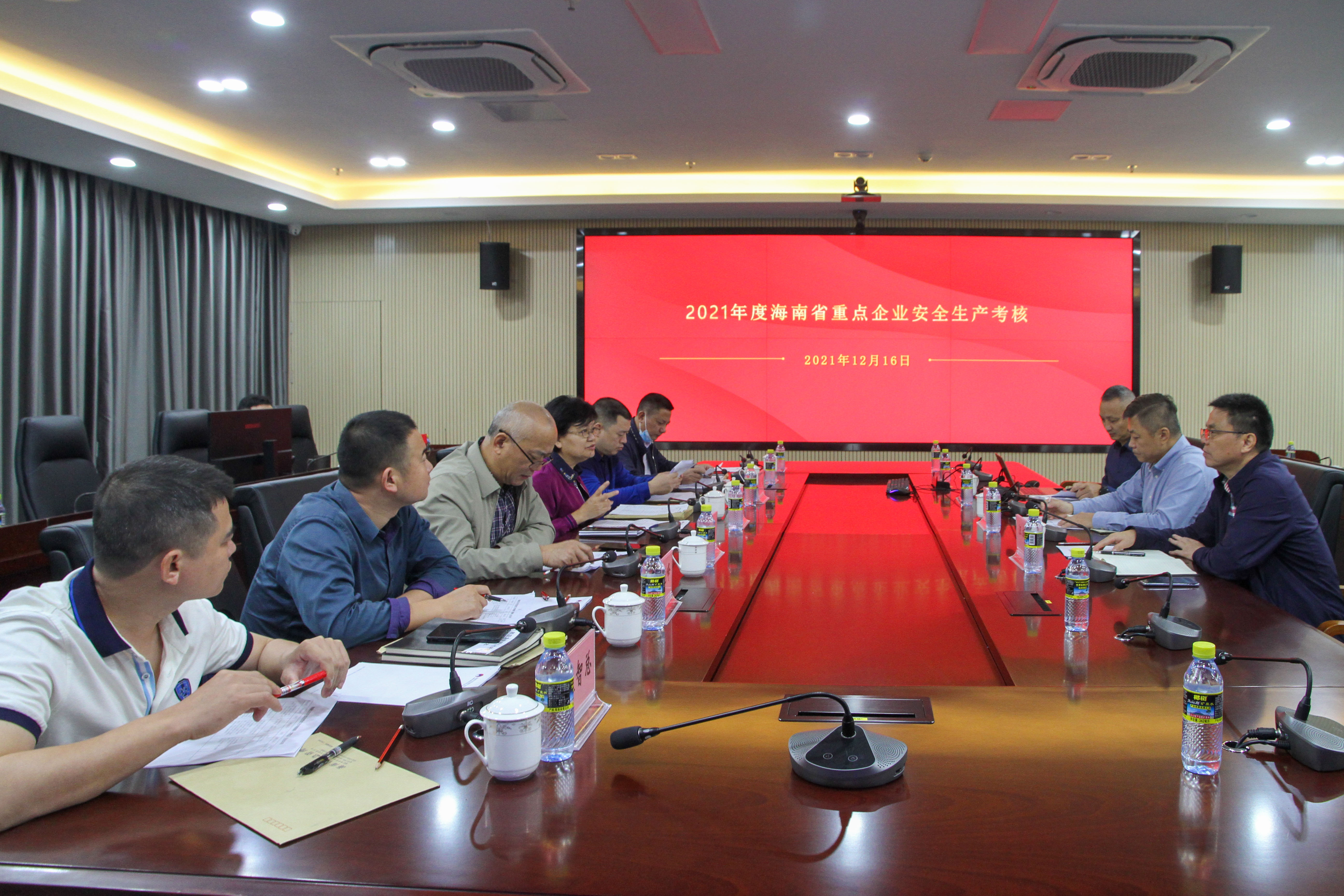 av无码毛片久久喷潮水