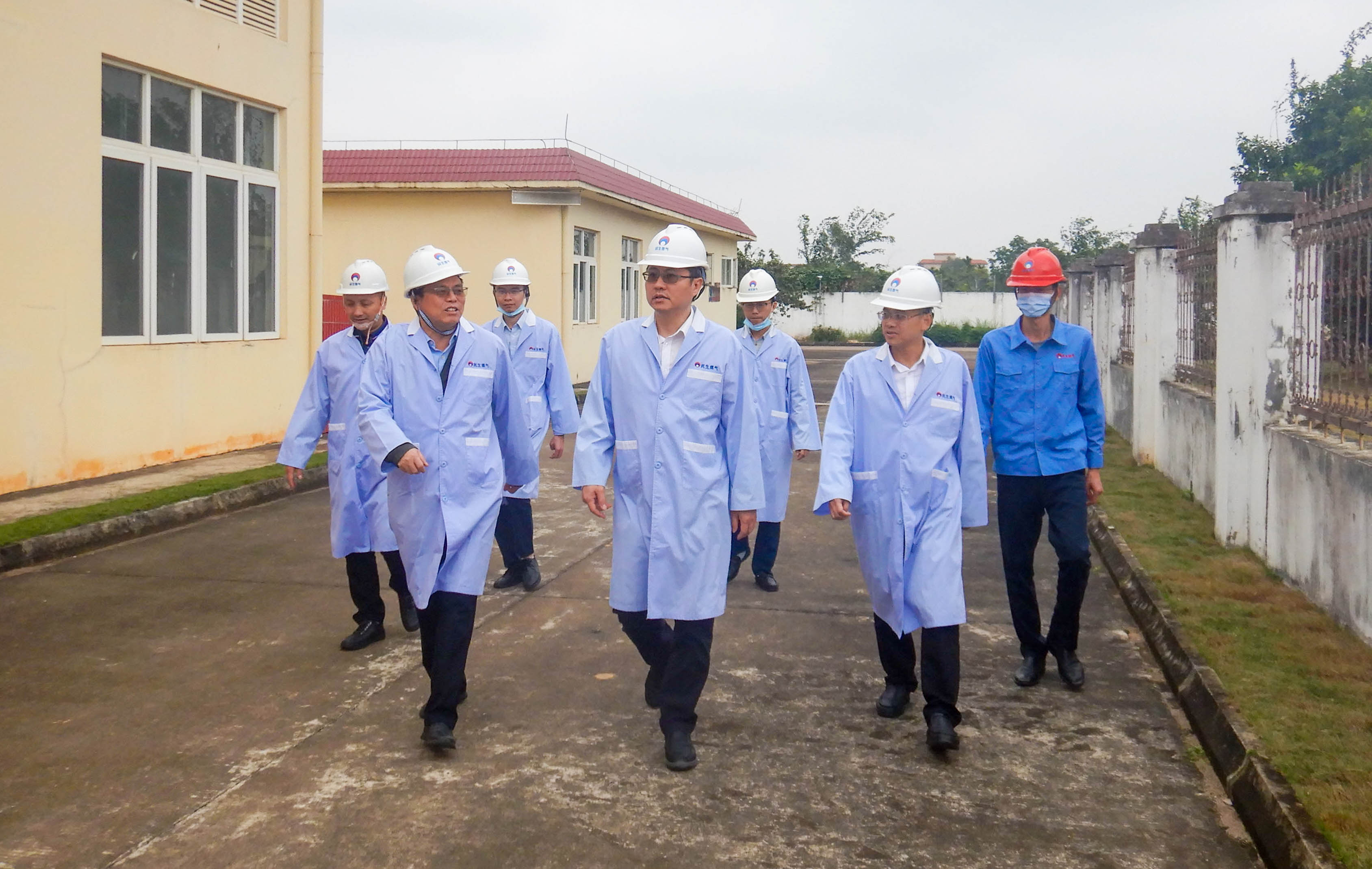 av无码毛片久久喷潮水