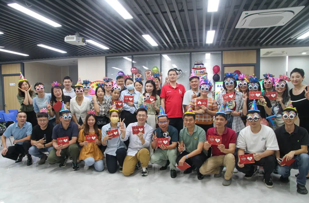 av无码毛片久久喷潮水