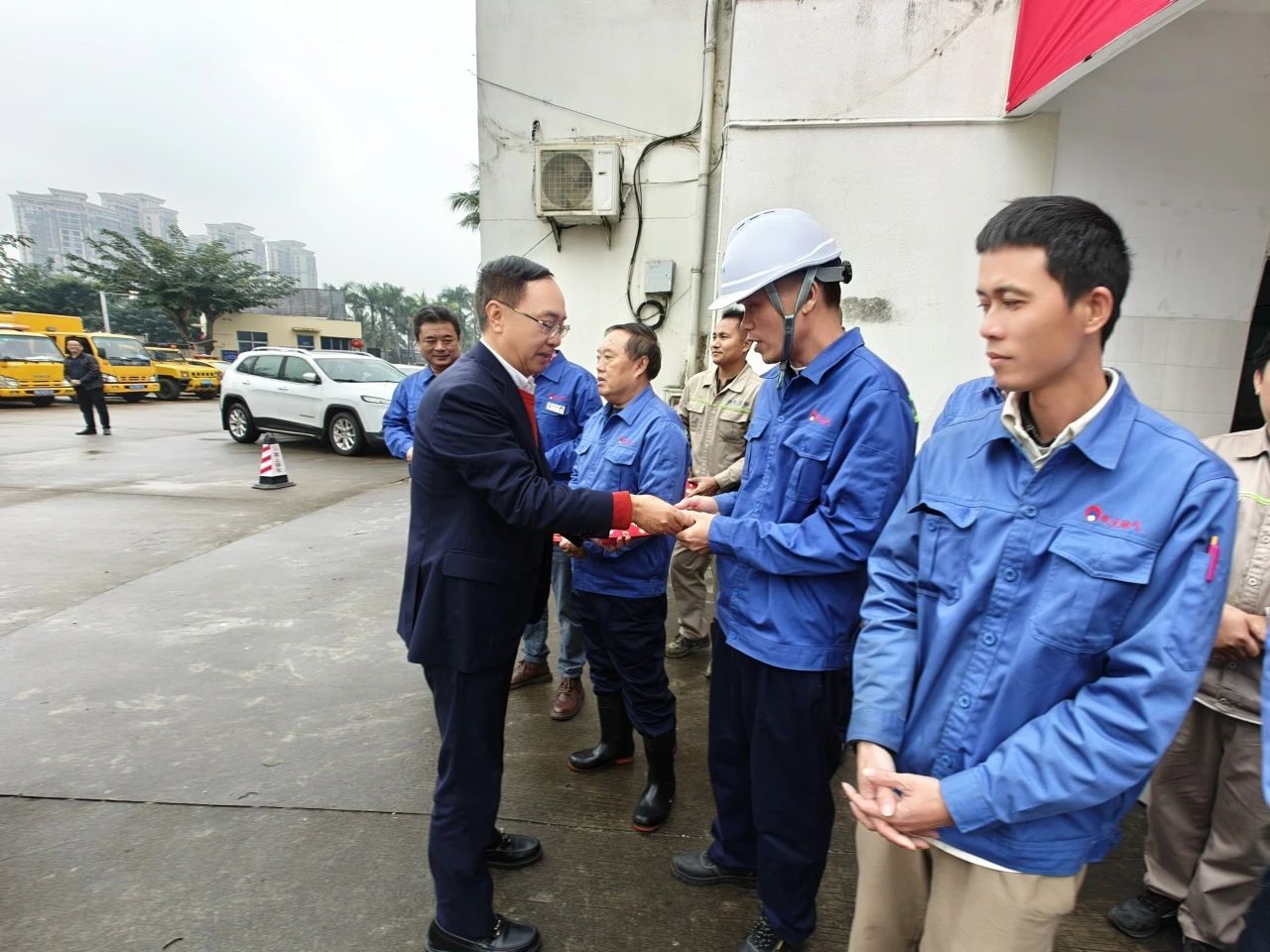 av无码毛片久久喷潮水