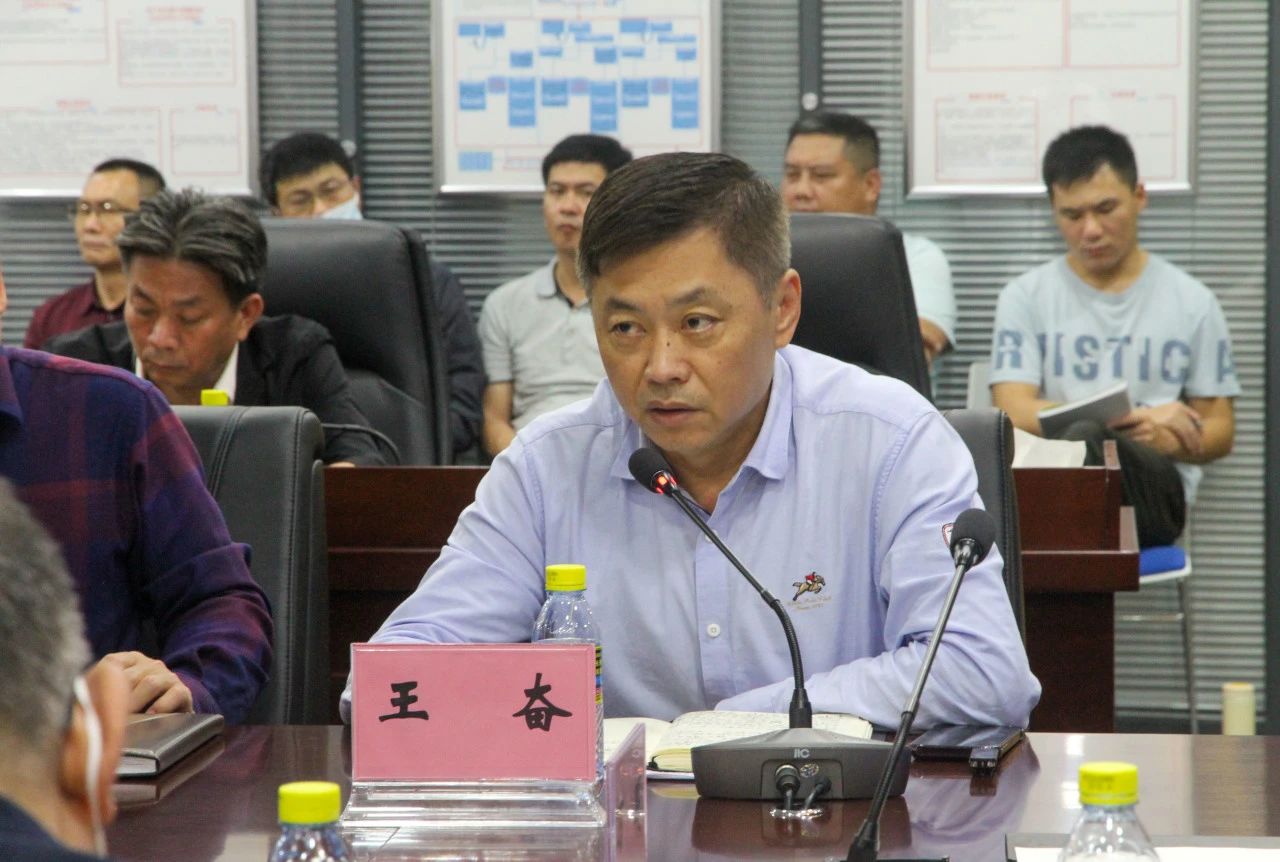 av无码毛片久久喷潮水