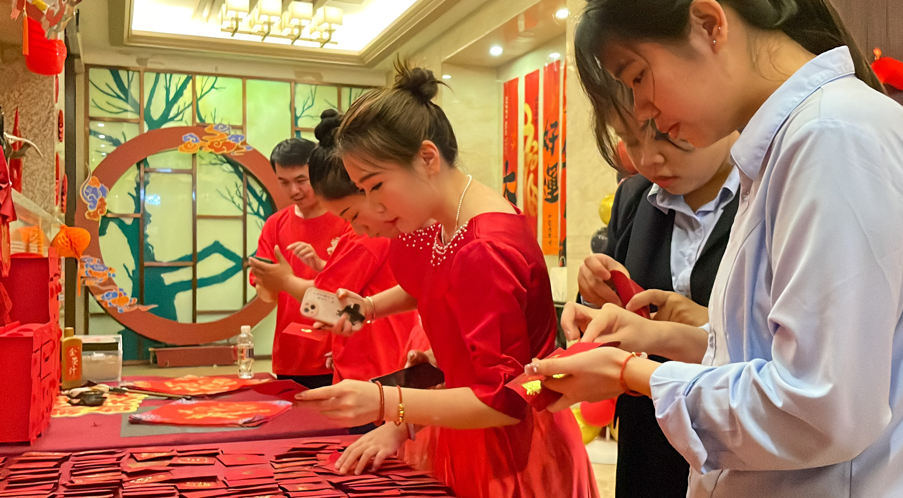 av无码毛片久久喷潮水