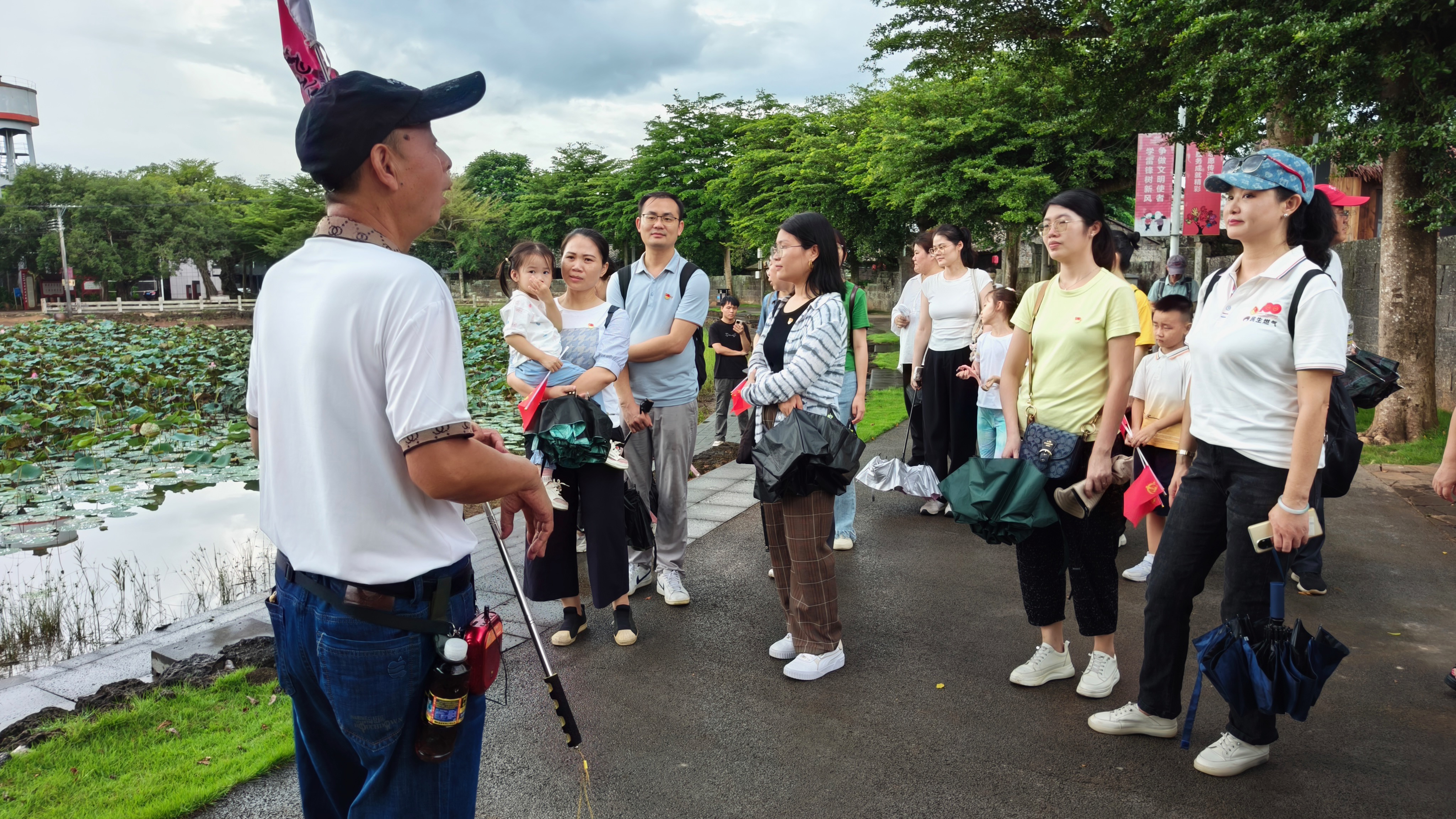 av无码毛片久久喷潮水