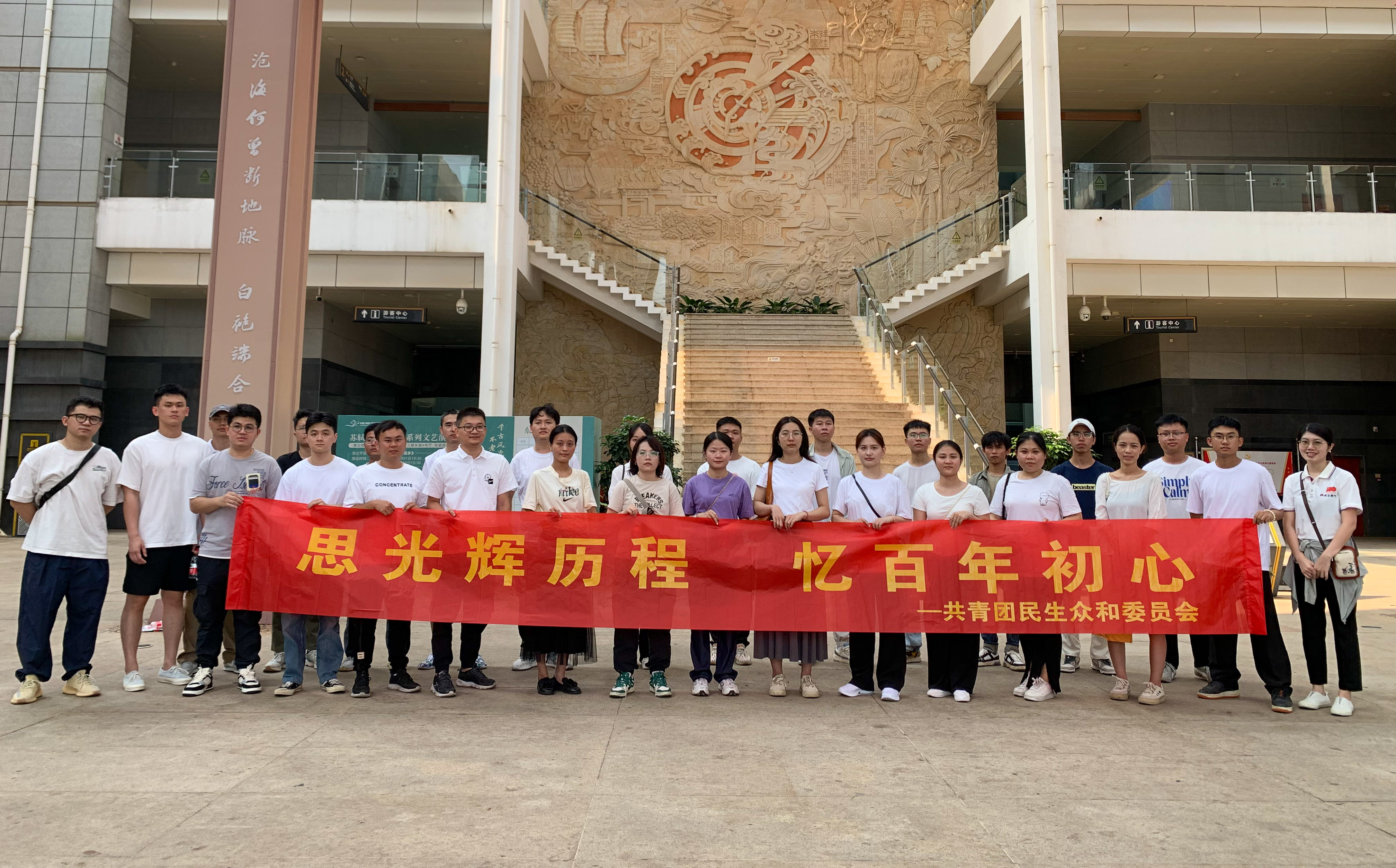 av无码毛片久久喷潮水