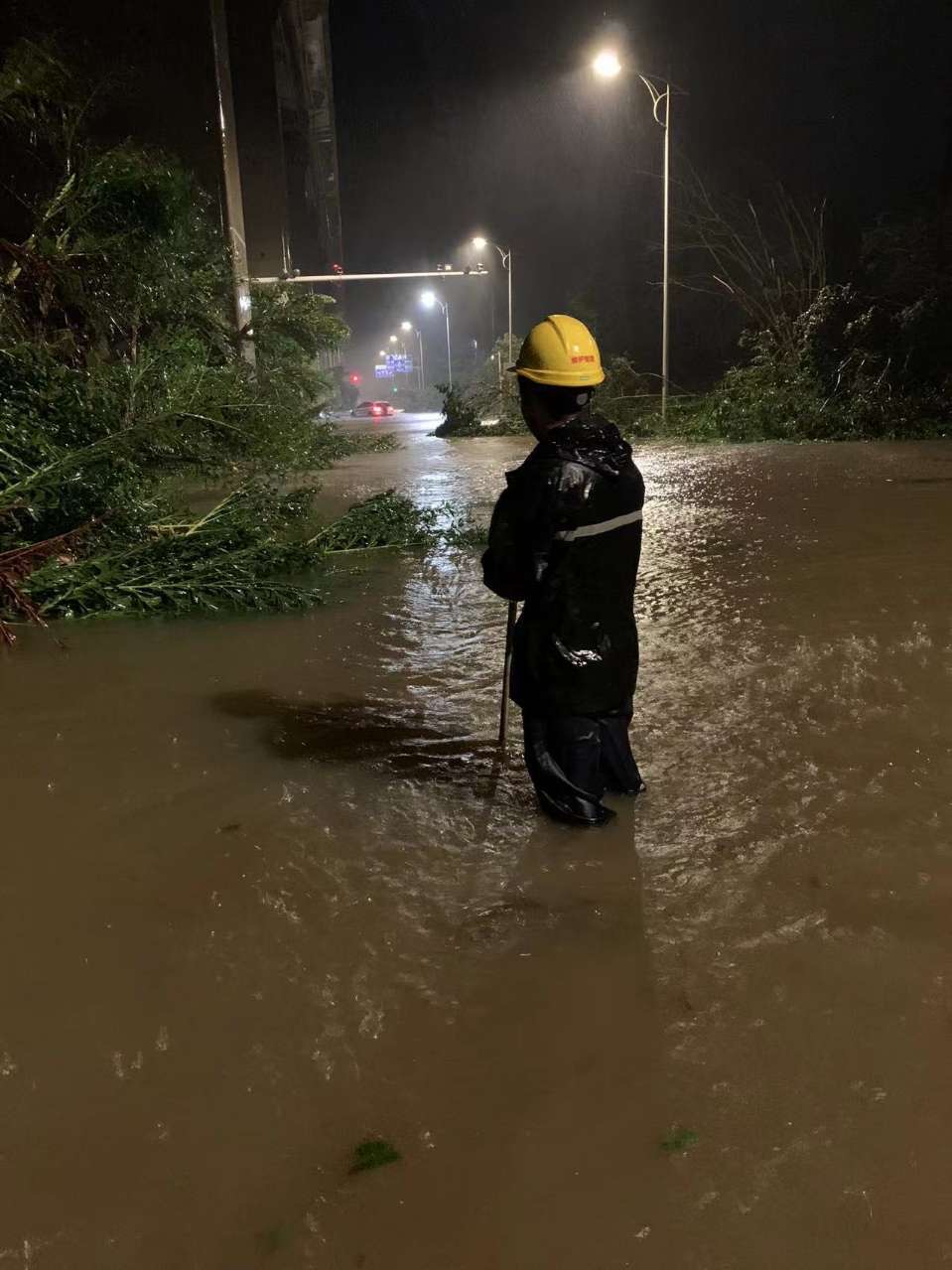 av无码毛片久久喷潮水