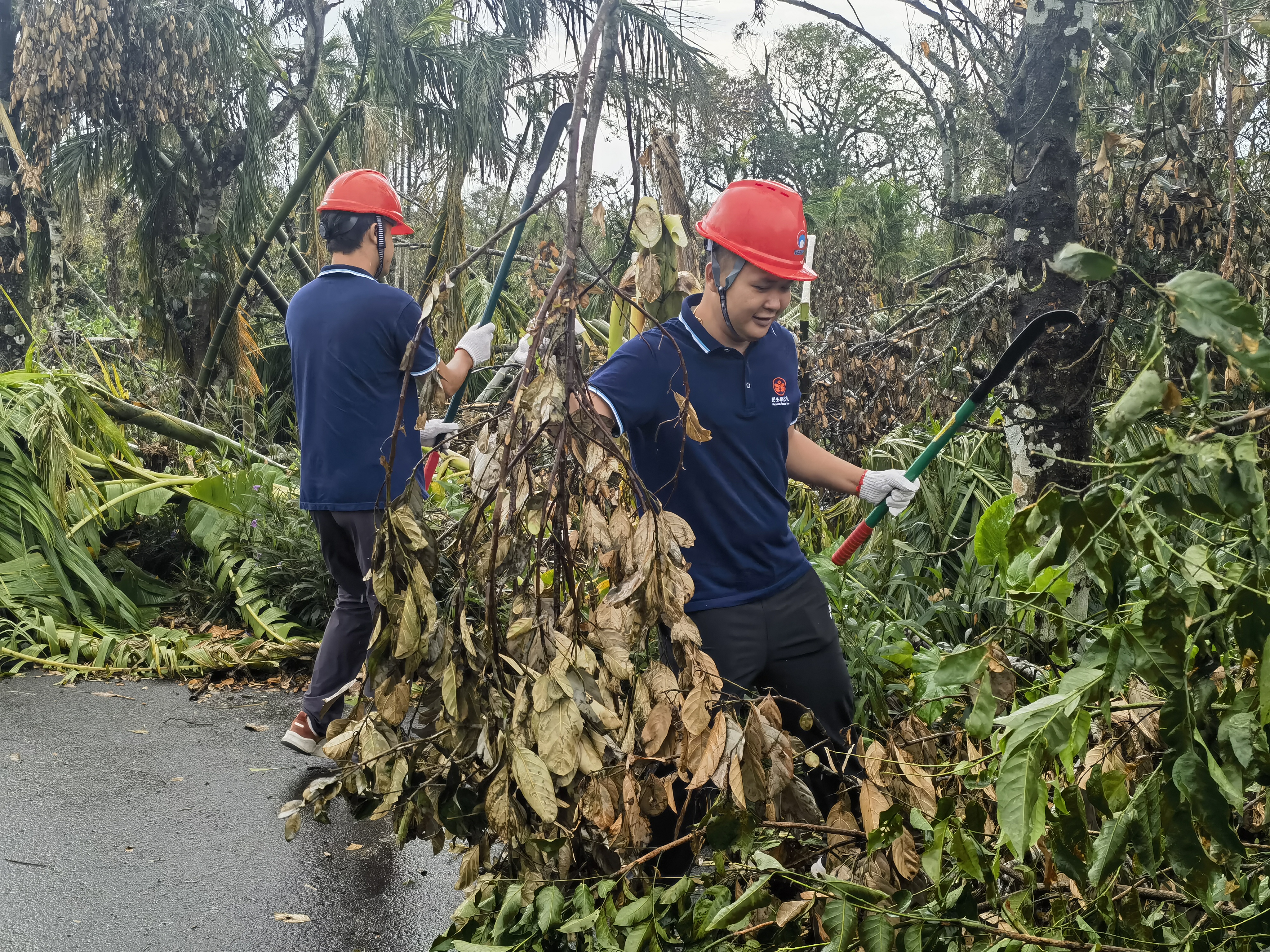 av无码毛片久久喷潮水