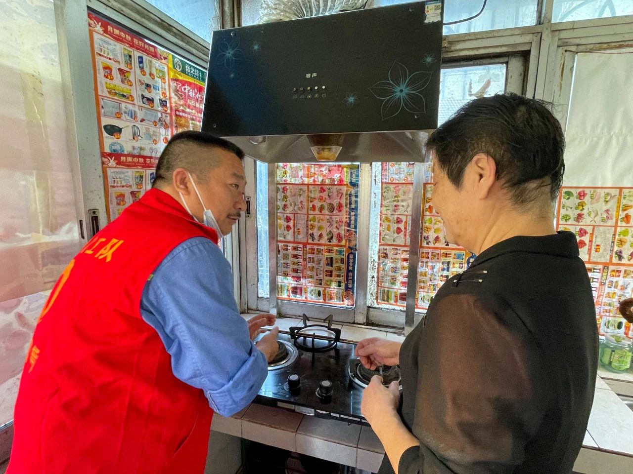 av无码毛片久久喷潮水