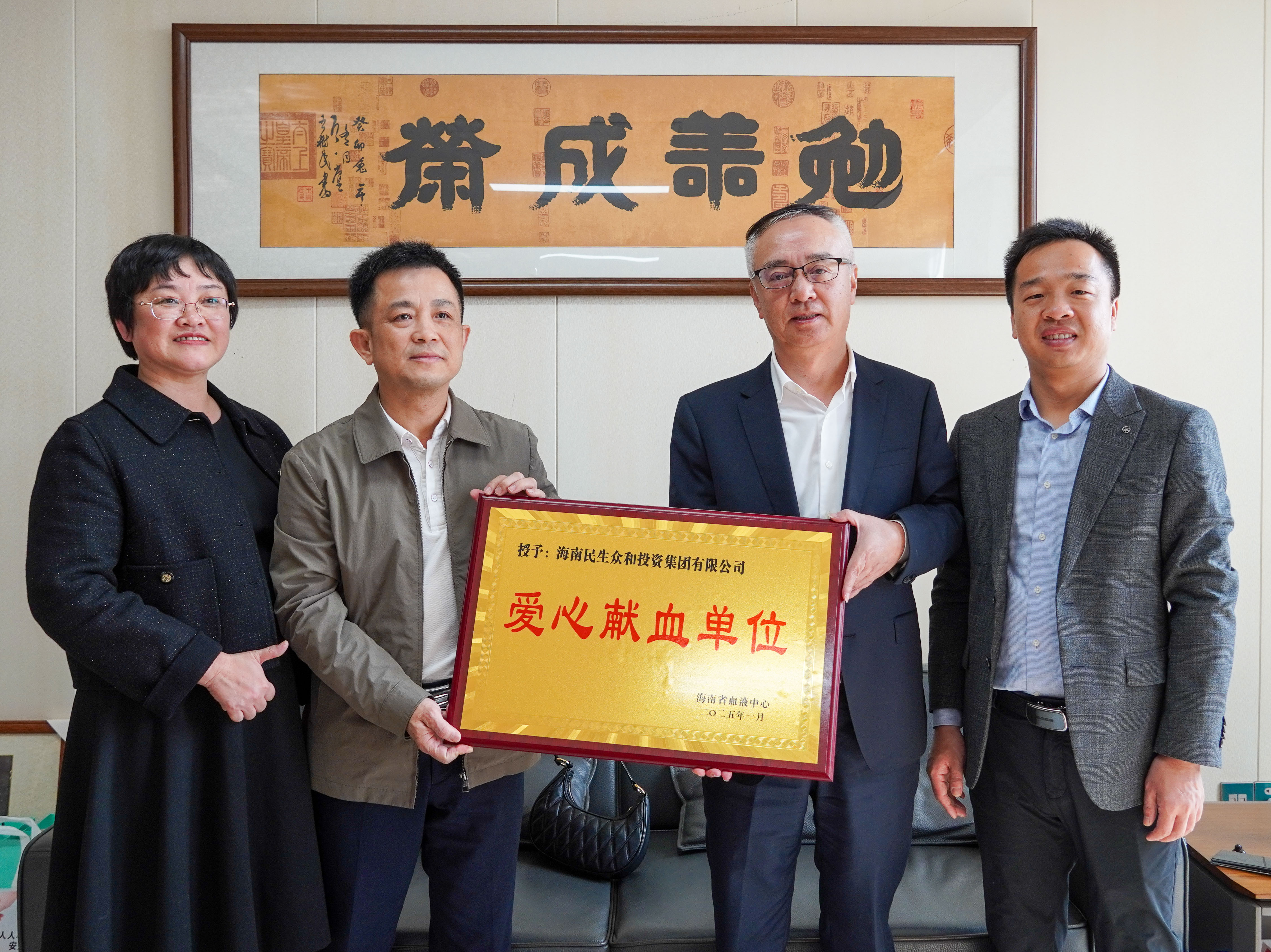 av无码毛片久久喷潮水