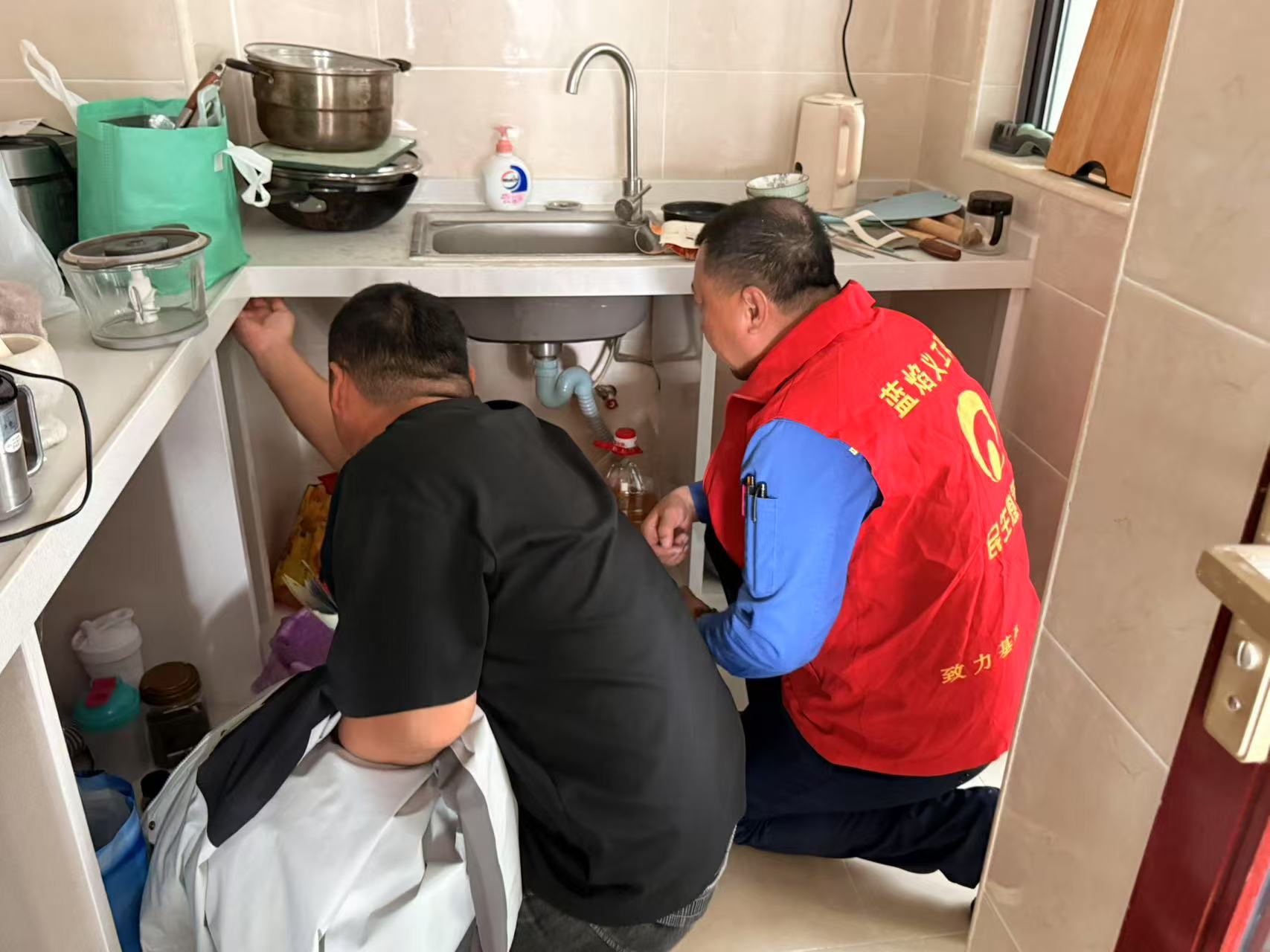 av无码毛片久久喷潮水