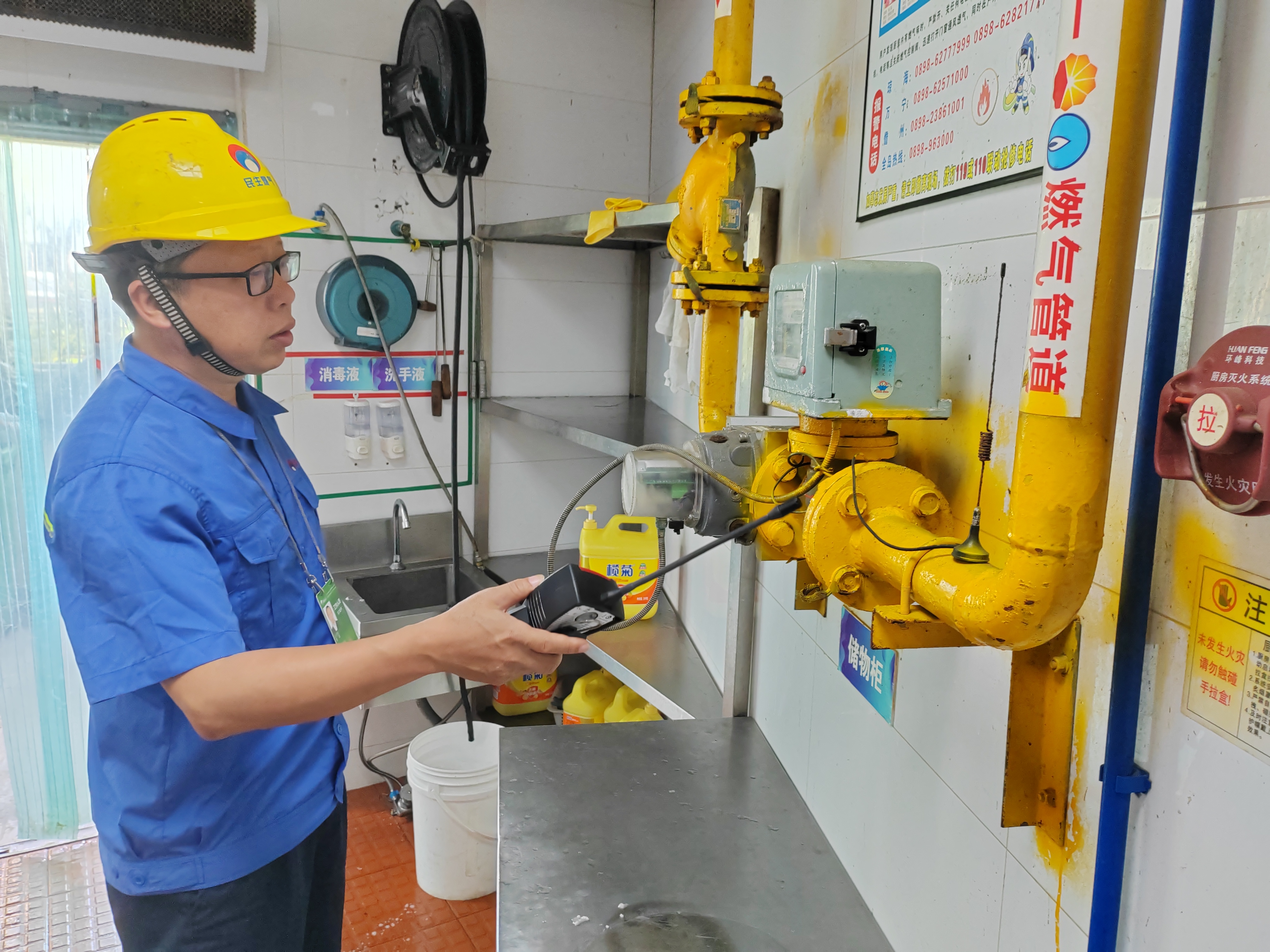 av无码毛片久久喷潮水