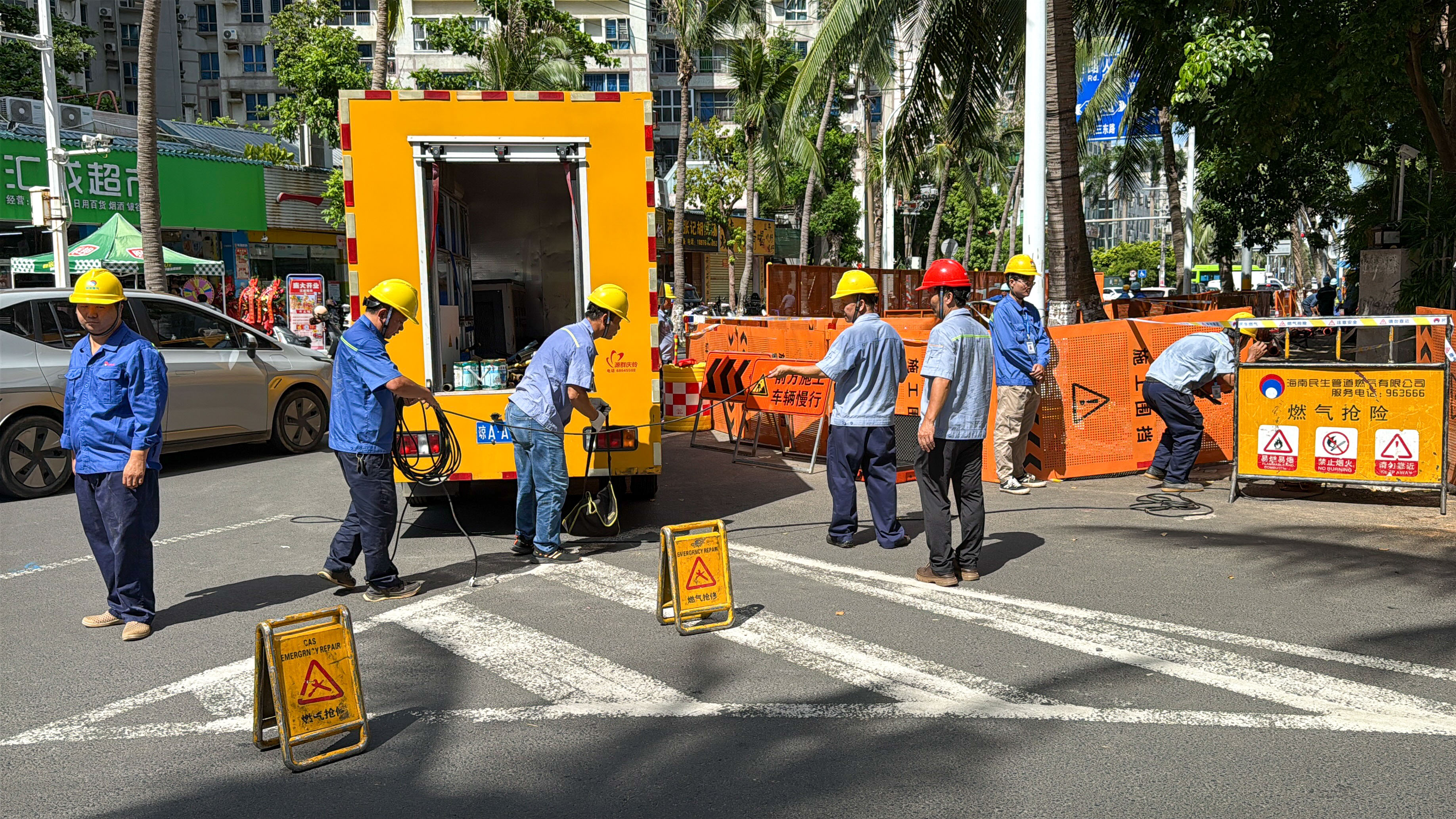 av无码毛片久久喷潮水