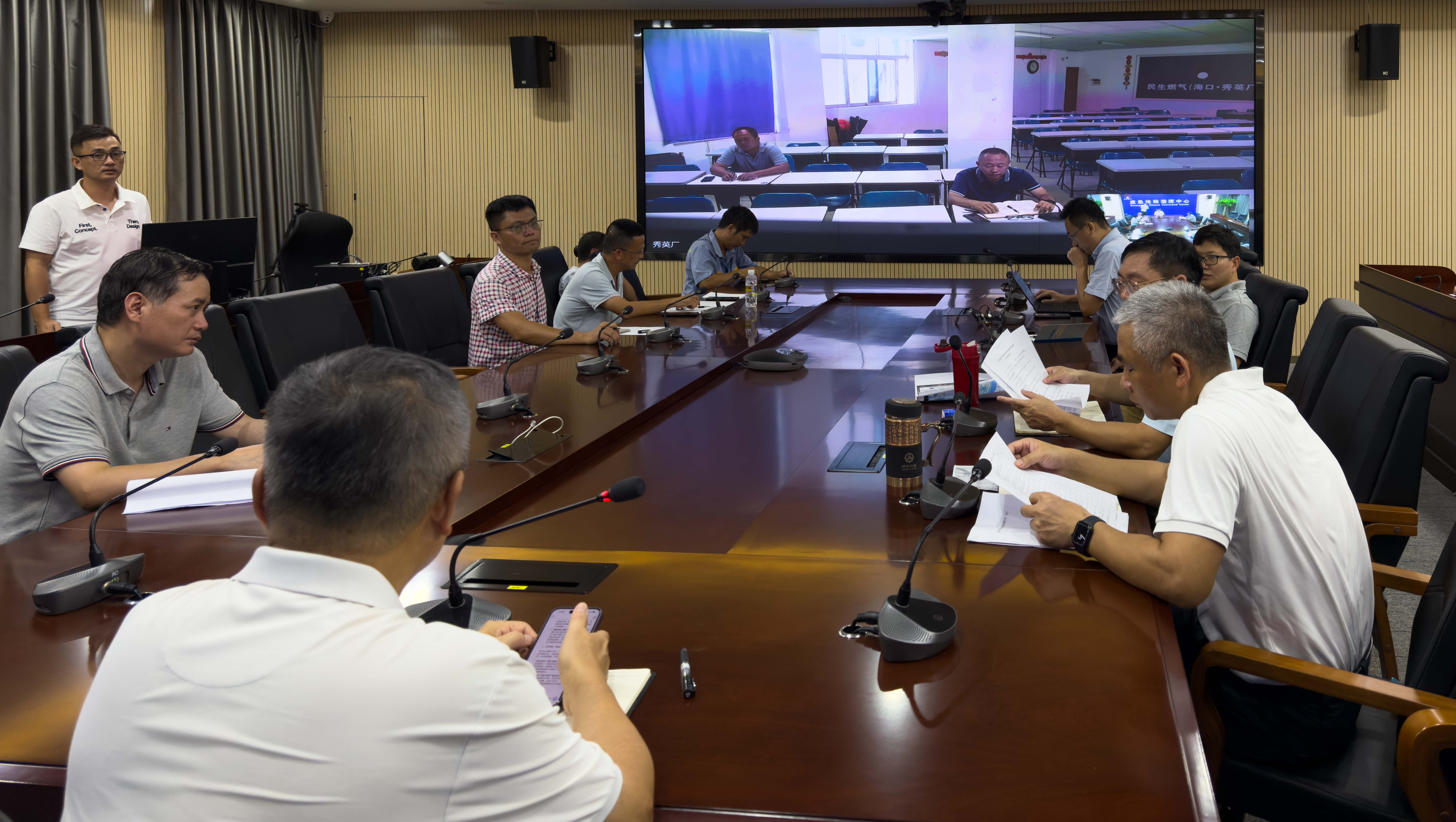 av无码毛片久久喷潮水