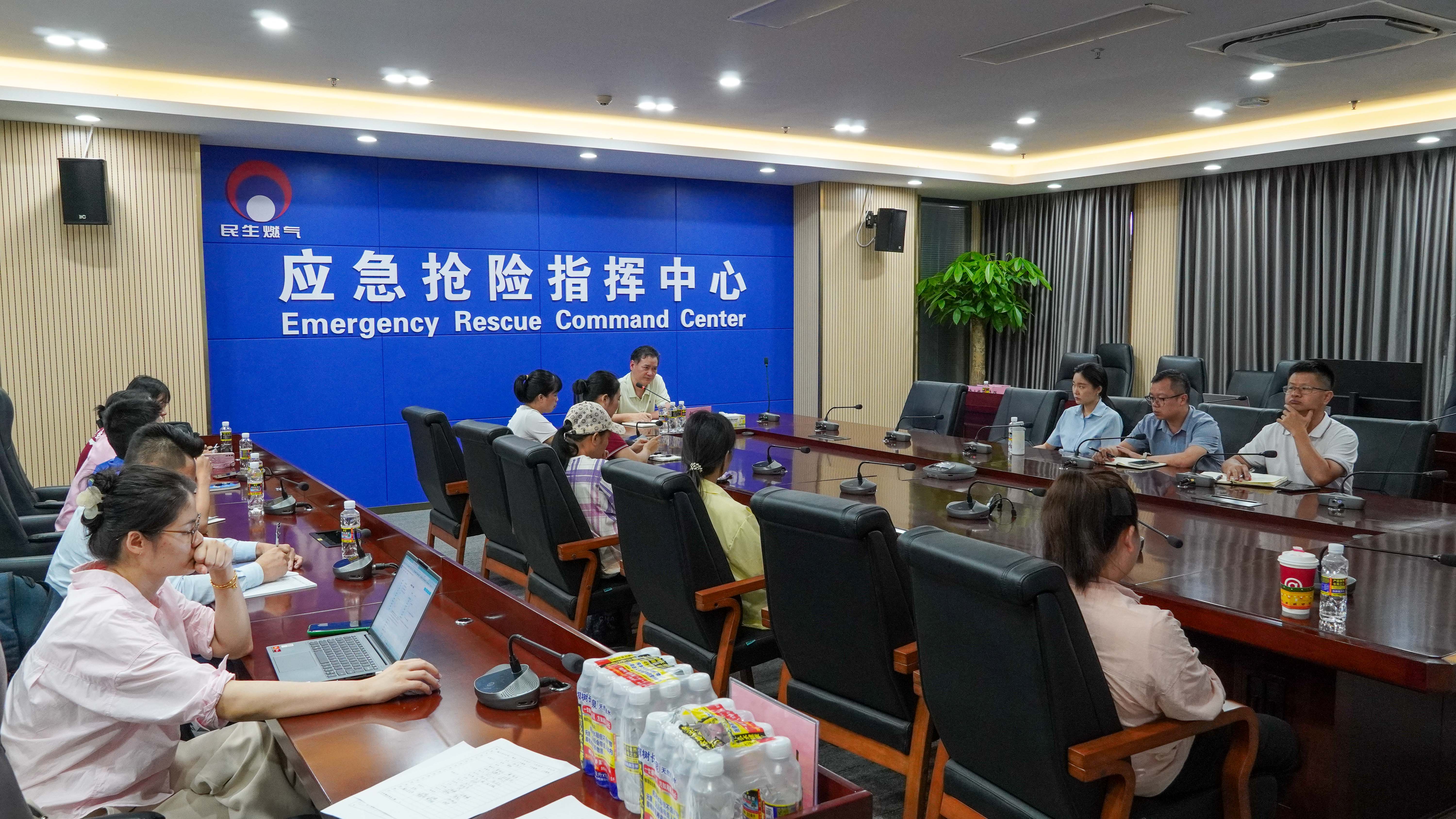 av无码毛片久久喷潮水