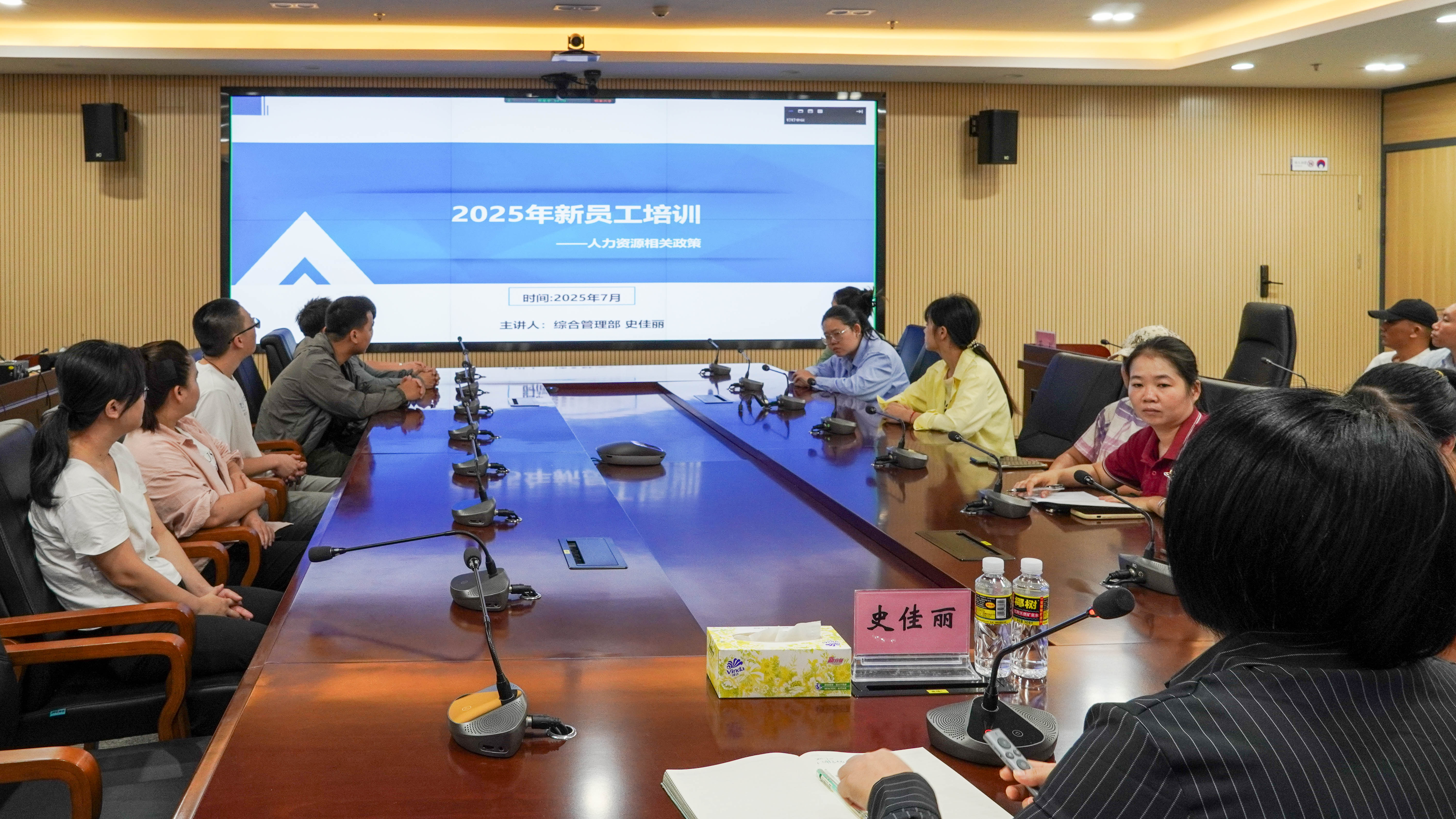 av无码毛片久久喷潮水