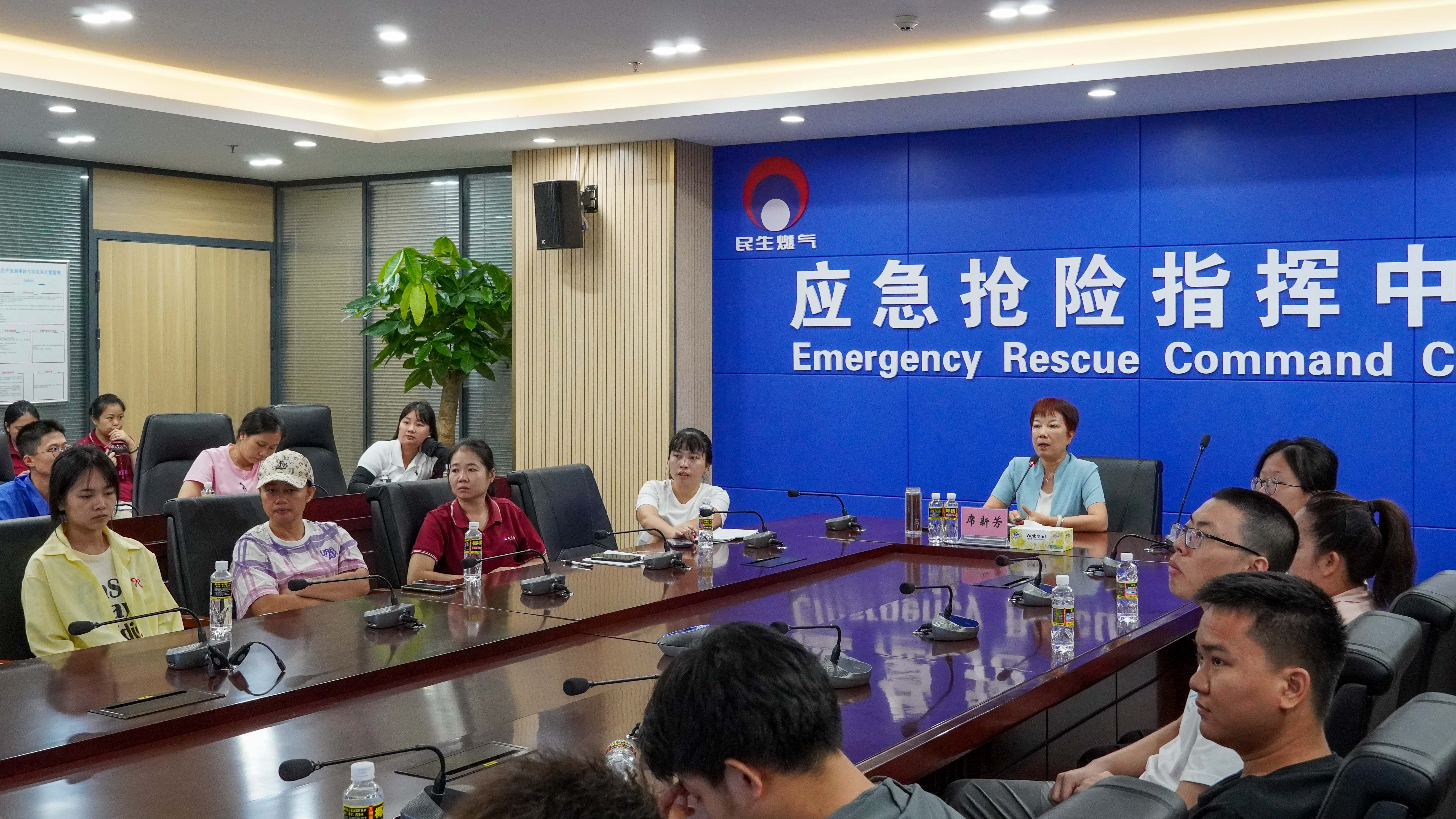 av无码毛片久久喷潮水