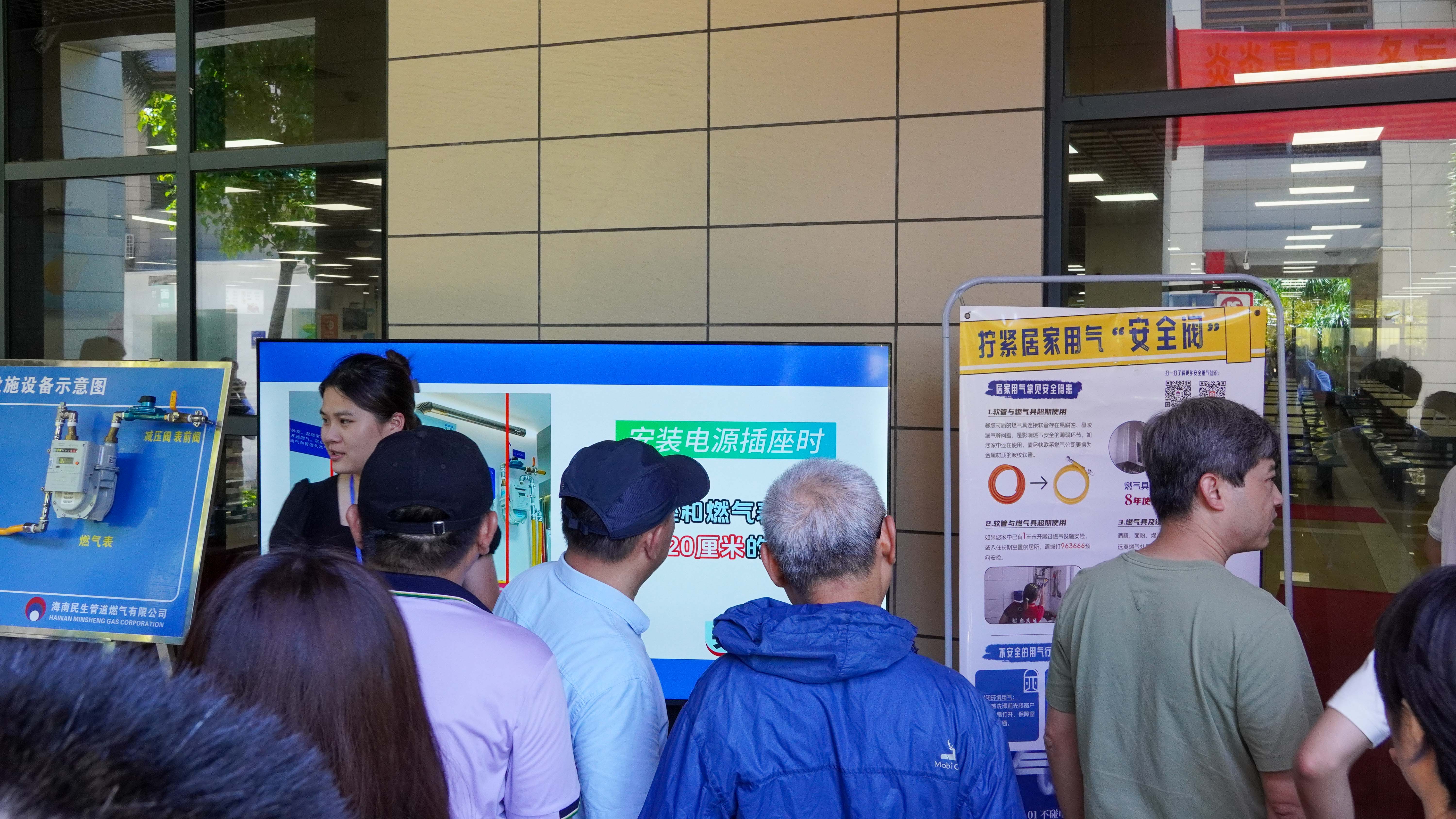 av无码毛片久久喷潮水