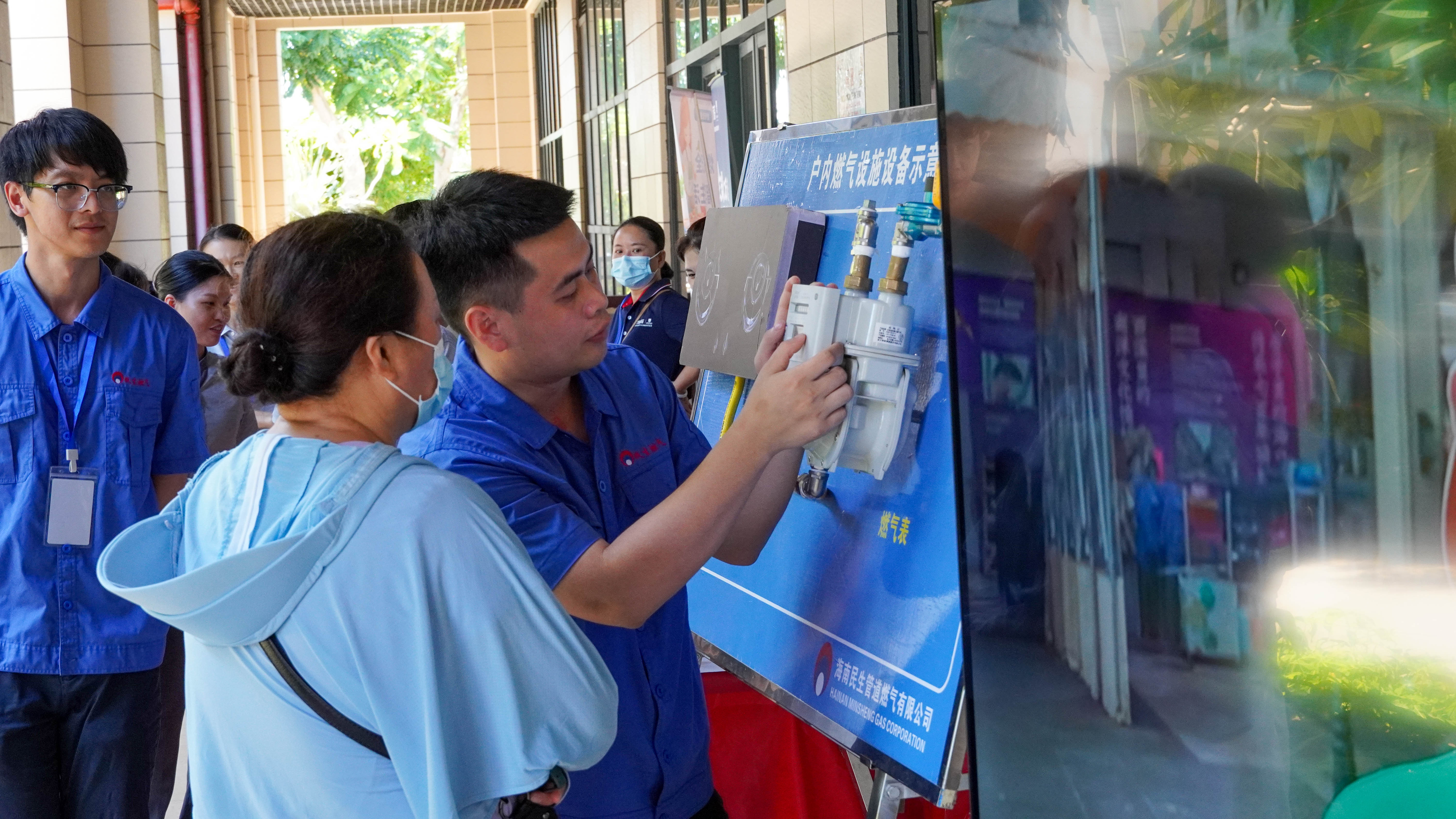 av无码毛片久久喷潮水