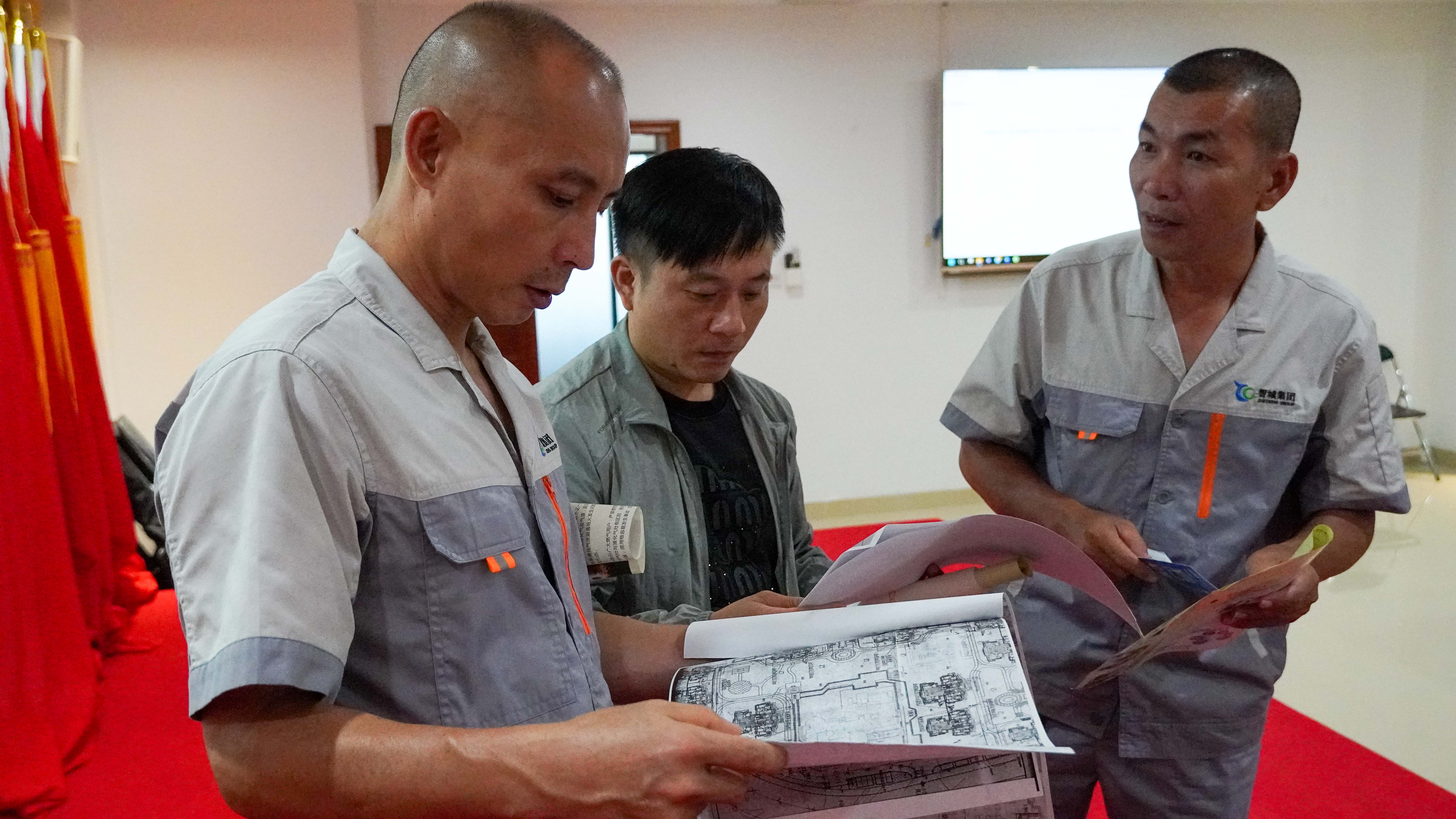 av无码毛片久久喷潮水