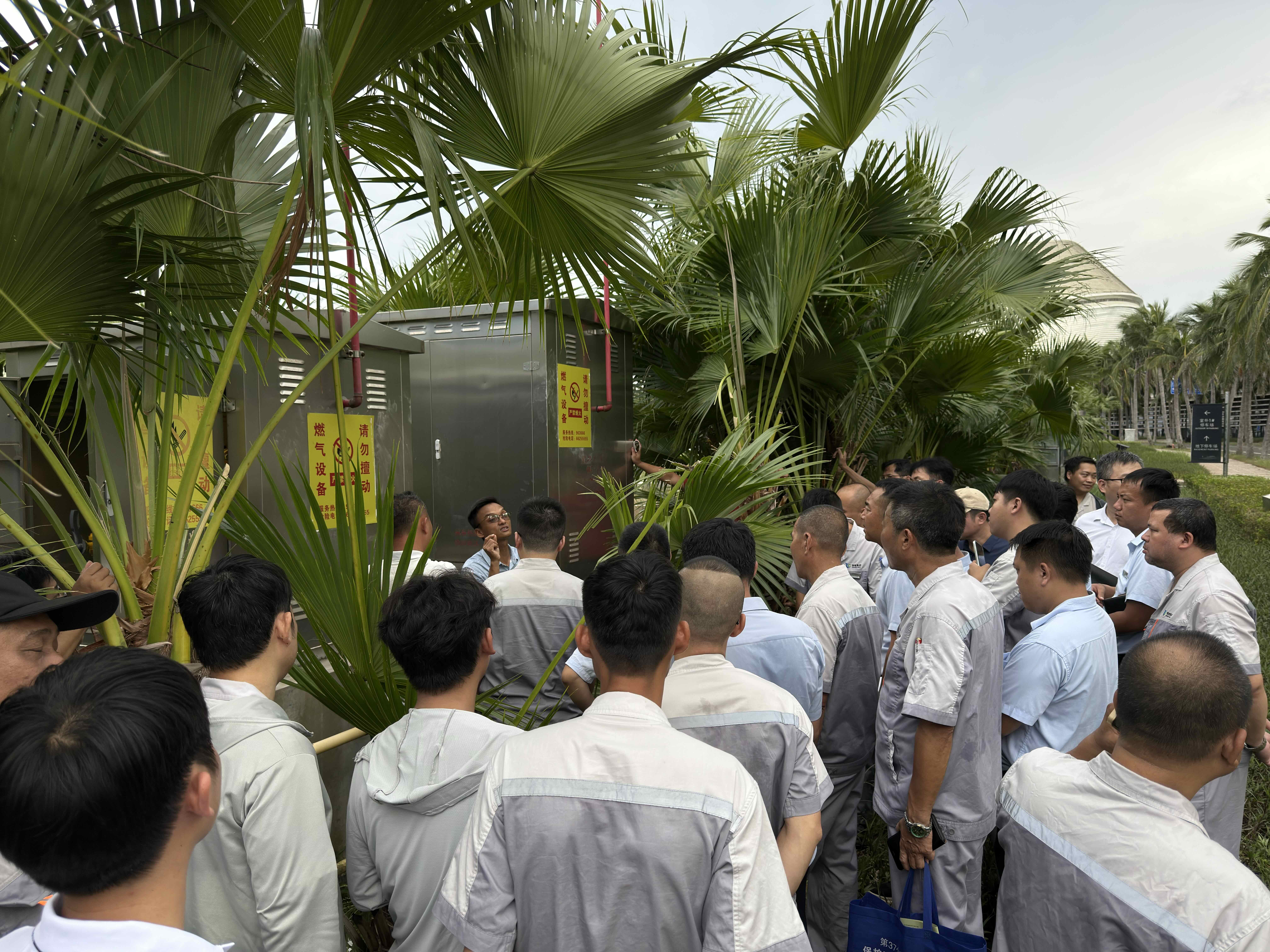 av无码毛片久久喷潮水