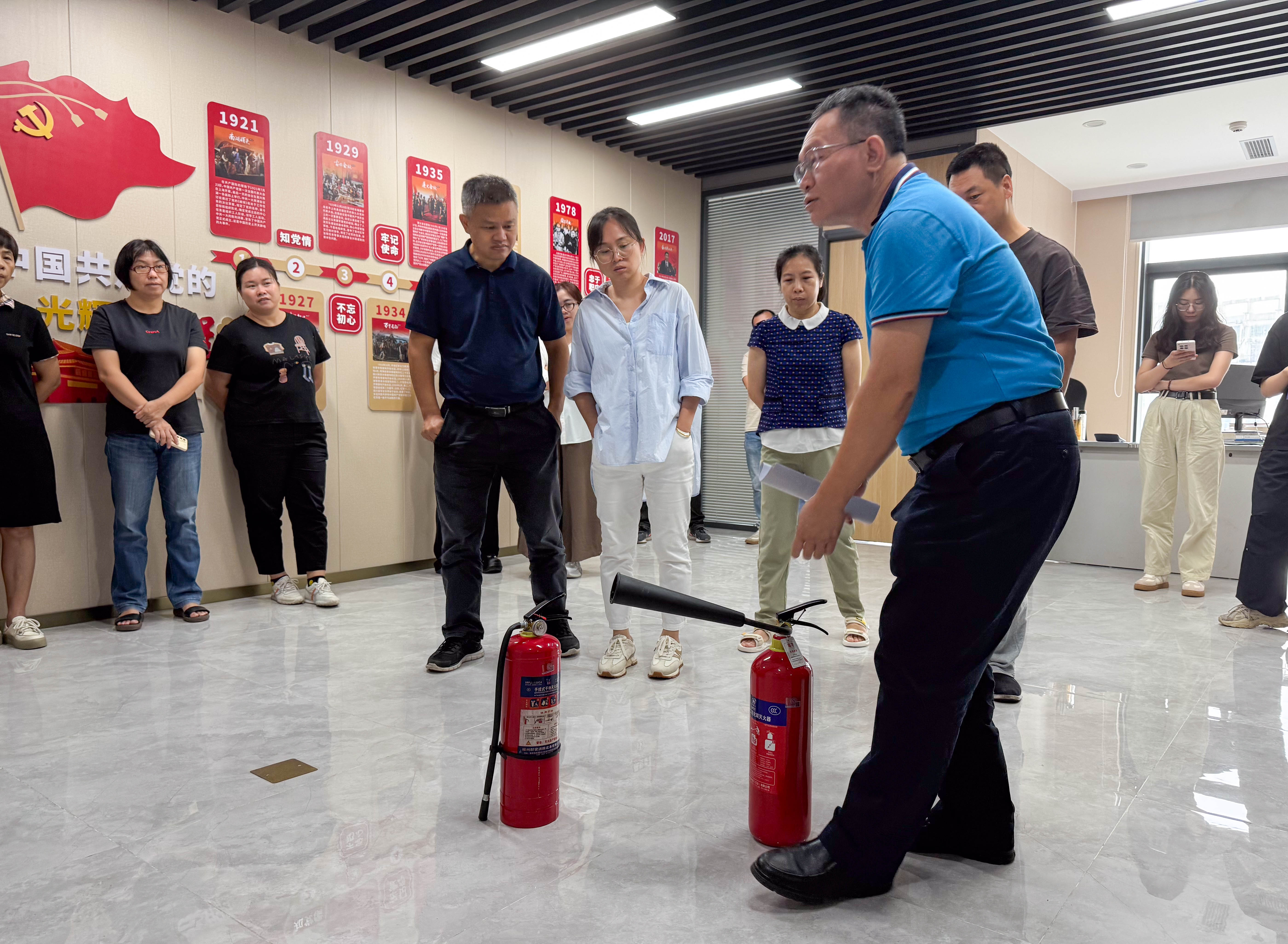 av无码毛片久久喷潮水