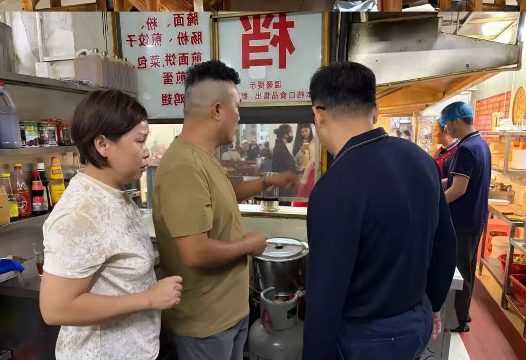 av无码毛片久久喷潮水