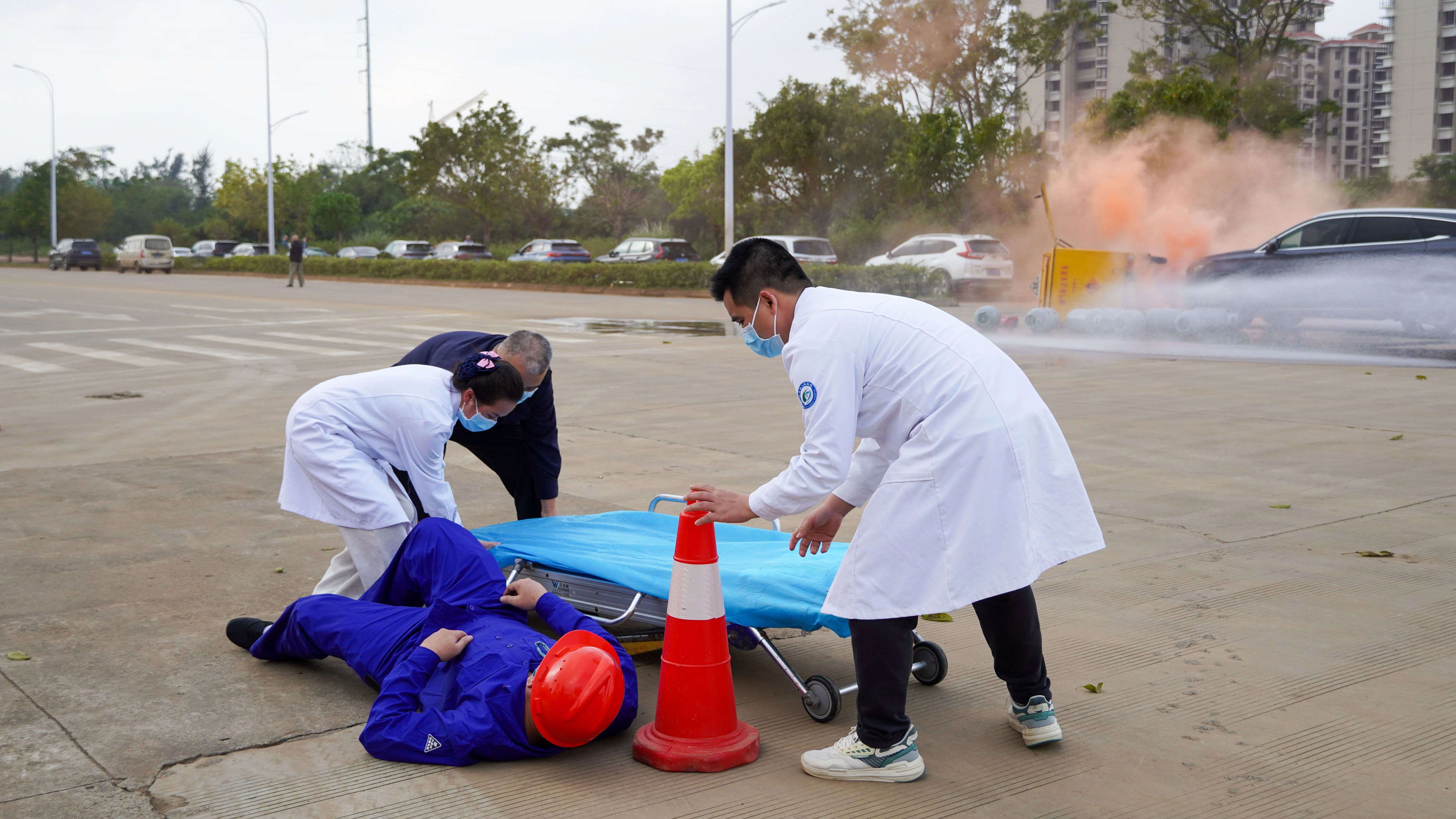 av无码毛片久久喷潮水