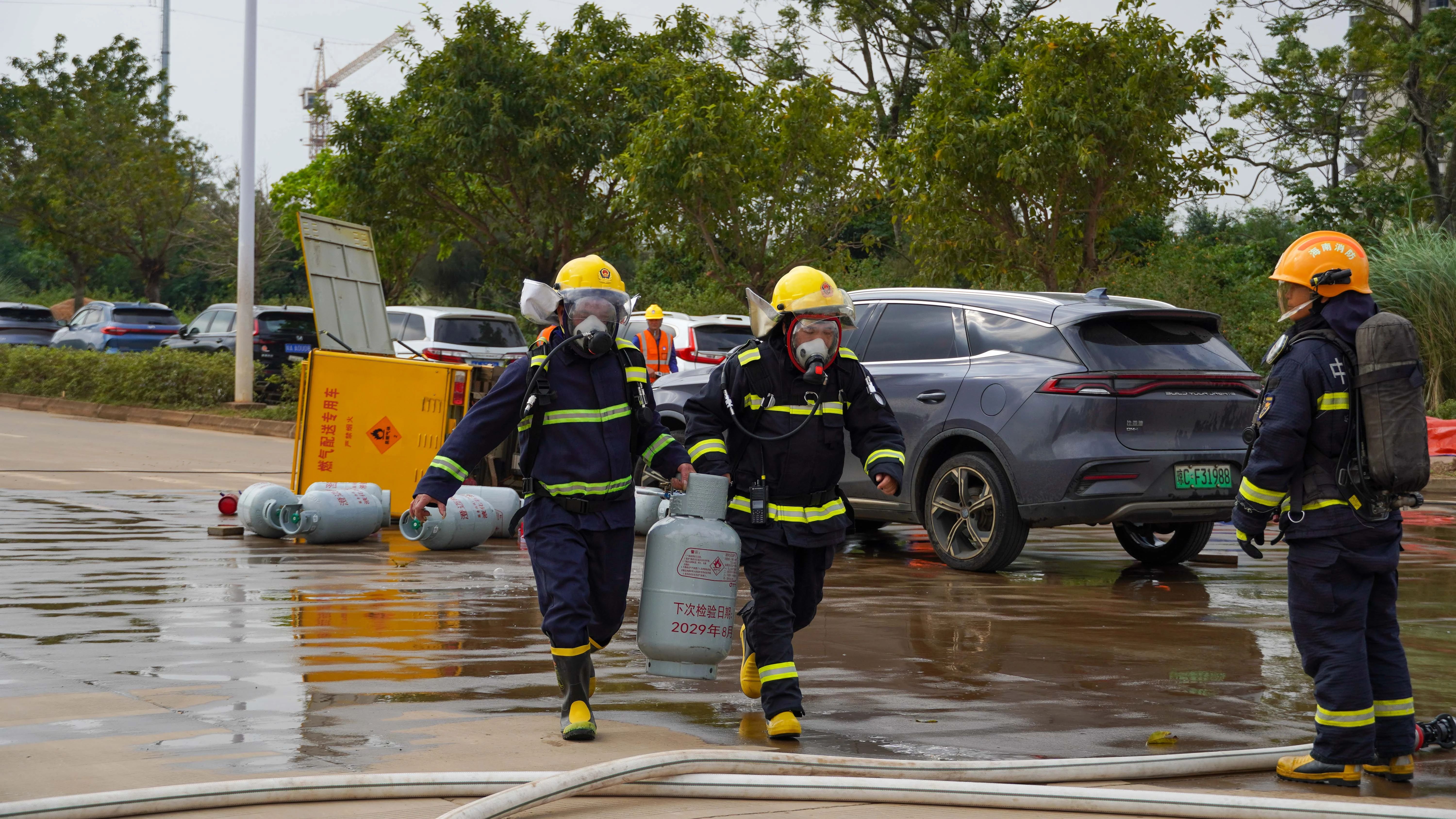 av无码毛片久久喷潮水